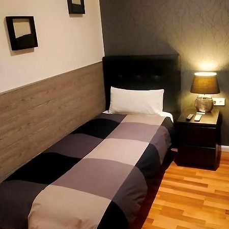 Single Rooms Madrid Exteriér fotografie